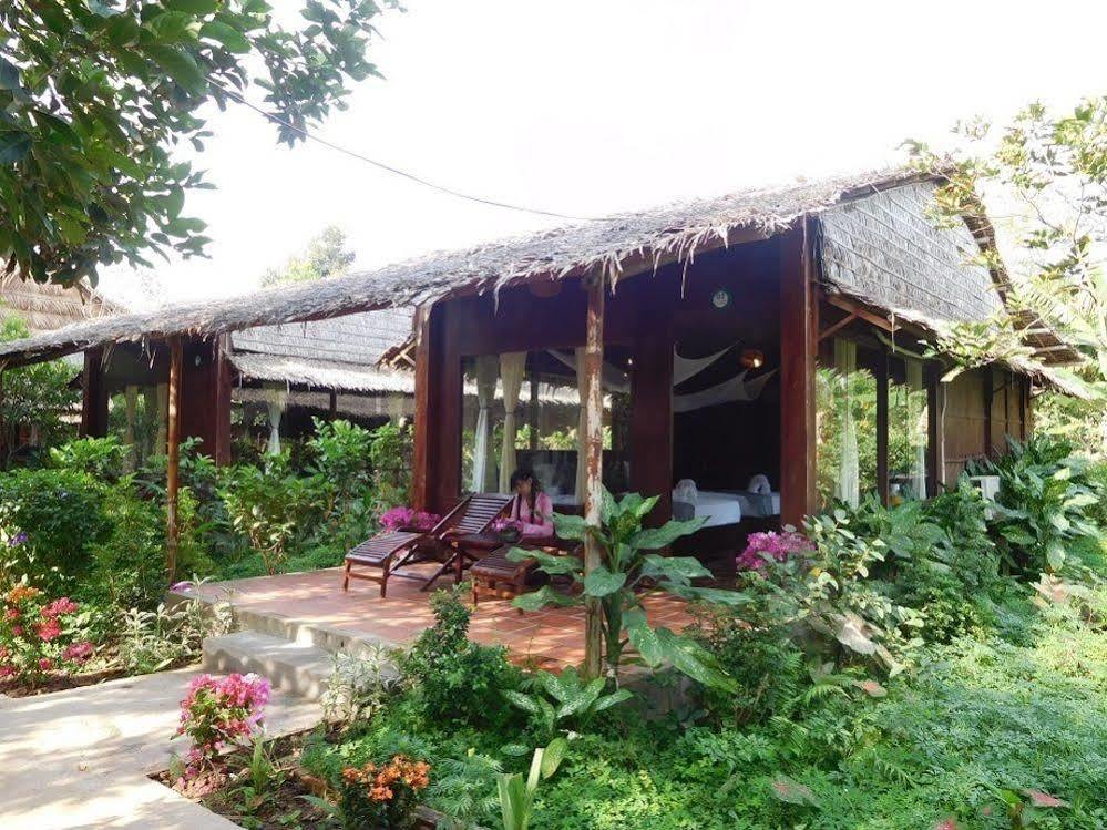 Mekong Ecolodge Cai Lậy Exteriör bild